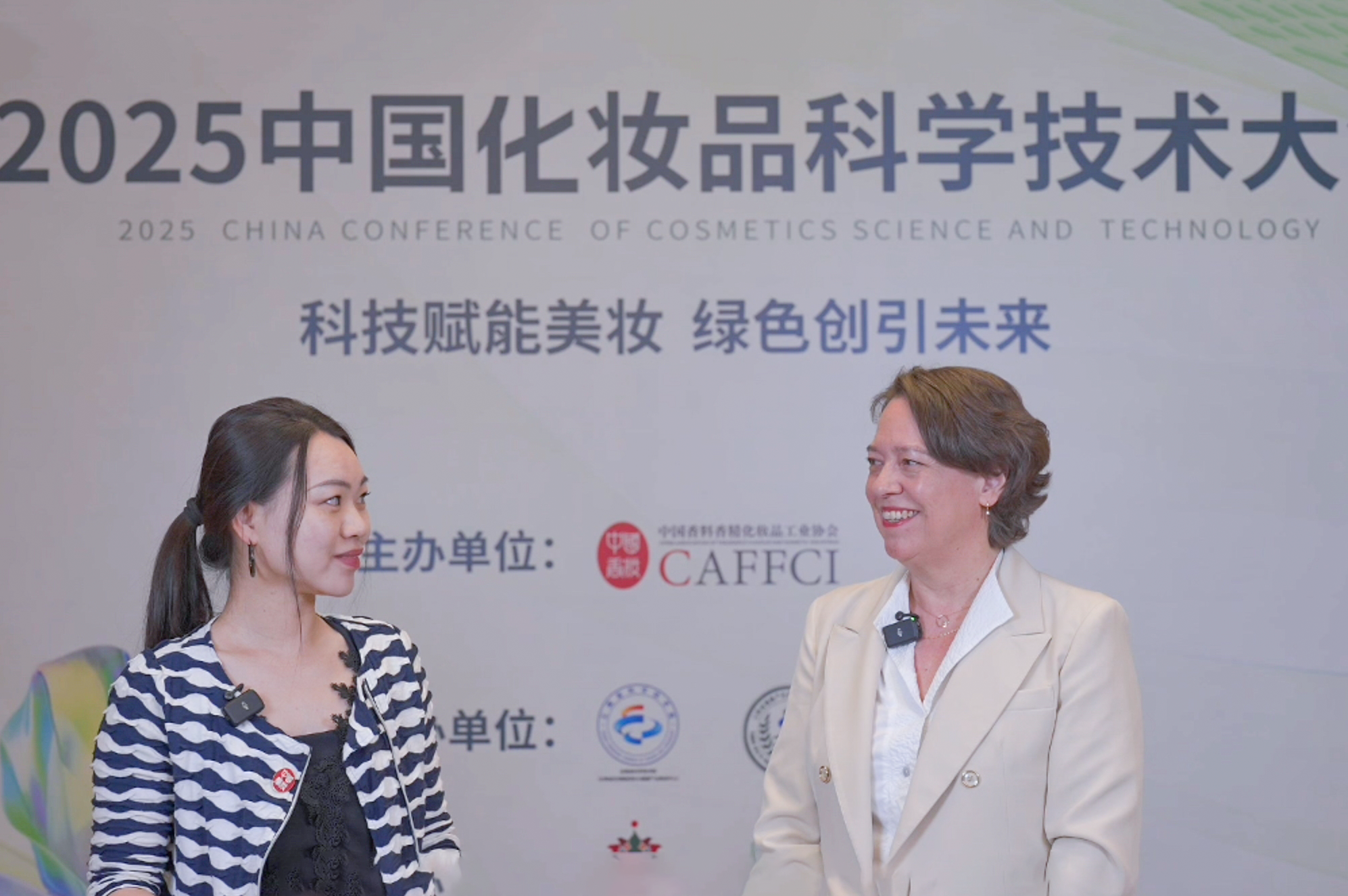 ${videoItem.getCoverImage().getAlt()}